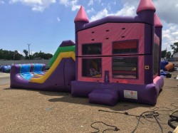 BL4 1719246897 Gabelton Estates Bounce House