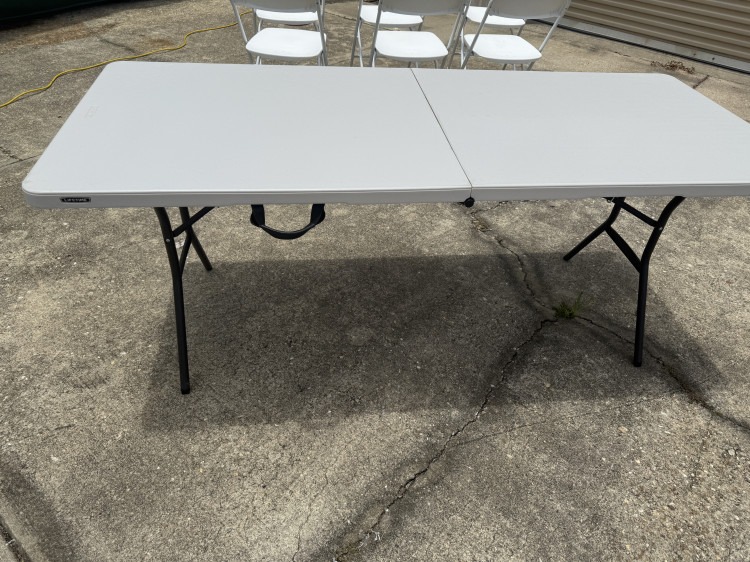 6 Ft Rectangular Table