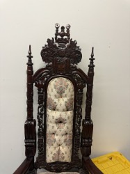 IMG 9685 1760661525 Throne Chairs